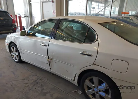 2005 Lexus Es 330 z USA, uszkodzony, nr VIN JTHBA30G755080748